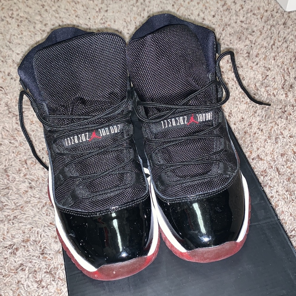 AIR JORDAN 11 RETRO